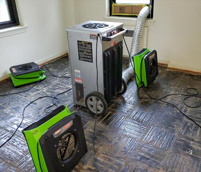 SERVPRO equipment setup to dry the bedroom of a Philadelphia home